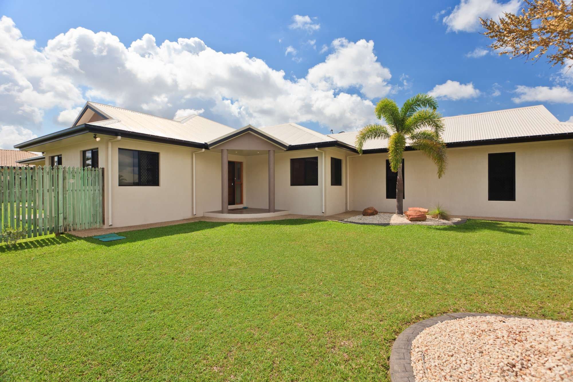 60 Thorn Street, MOUNT LOUISA QLD 4814, Mount Louisa - Image 1