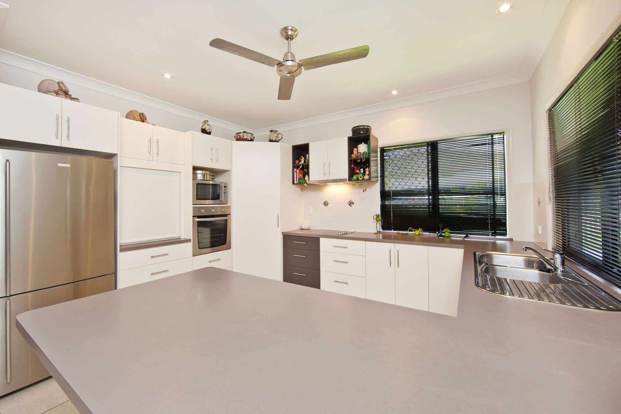60 Thorn Street, MOUNT LOUISA QLD 4814, Mount Louisa - Thumbnail 6