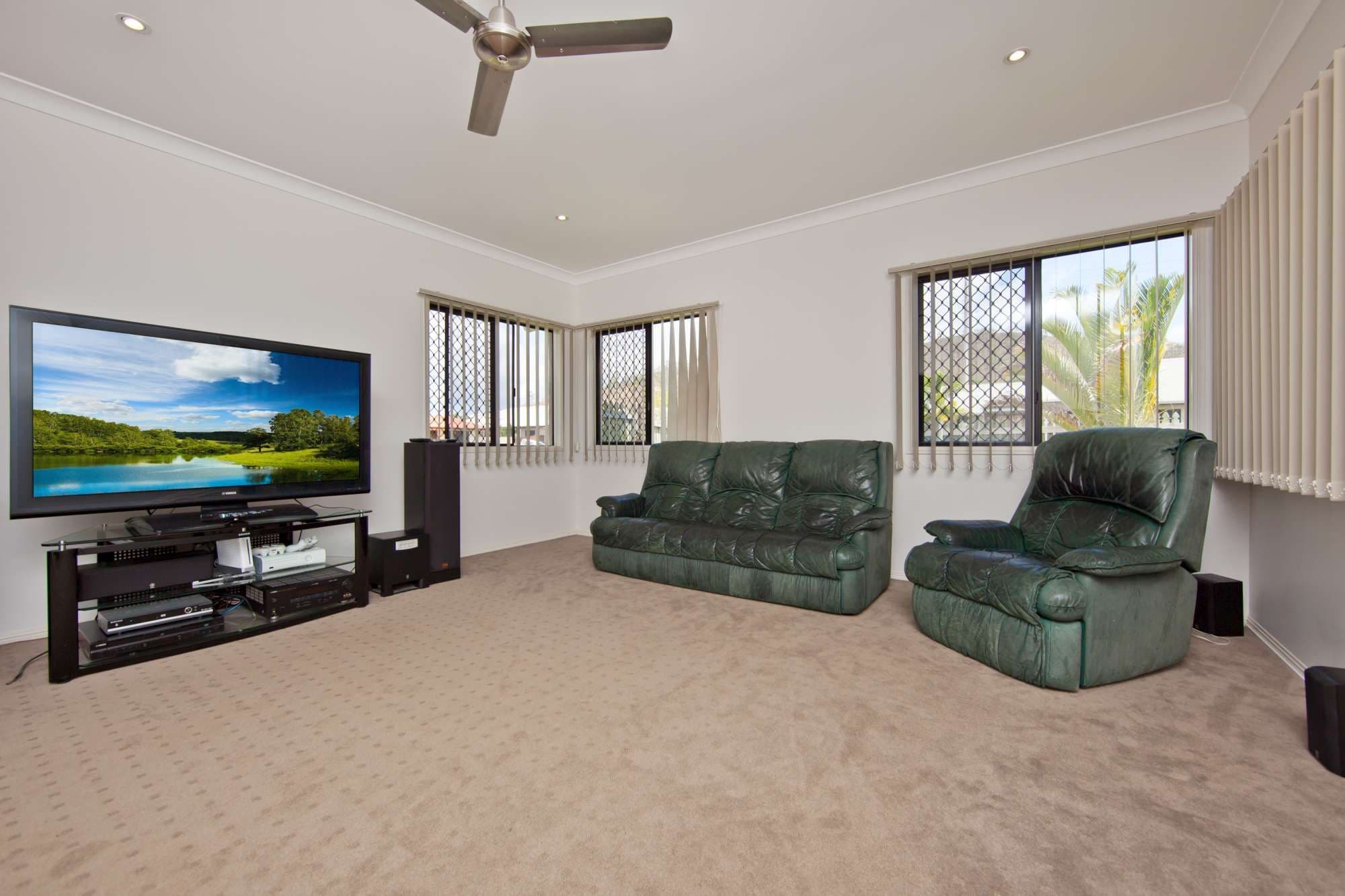 60 Thorn Street, MOUNT LOUISA QLD 4814, Mount Louisa - Thumbnail 7