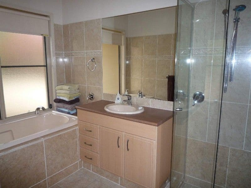 2 Tanzen Drive, ARUNDEL QLD 4214, Arundel - Thumbnail 7