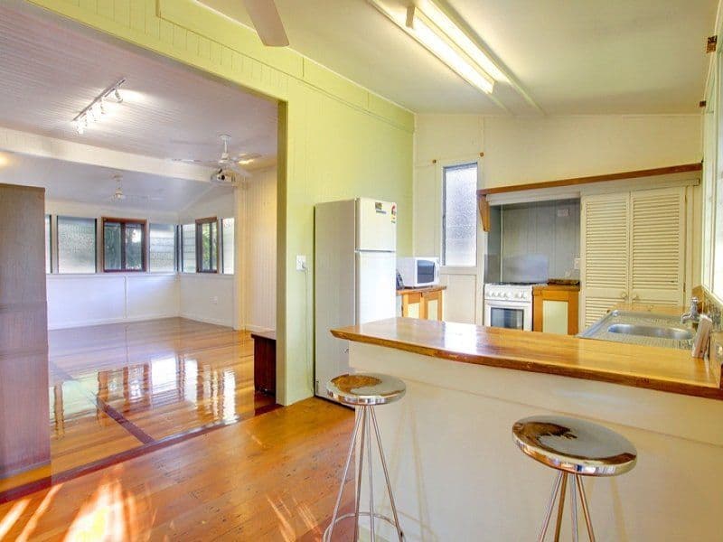 80 Tenth Avenue, RAILWAY ESTATE QLD 4810, Railway Estate - Image 1
