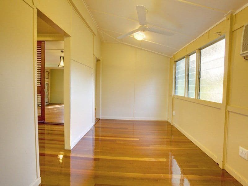 80 Tenth Avenue, RAILWAY ESTATE QLD 4810, Railway Estate - Thumbnail 5