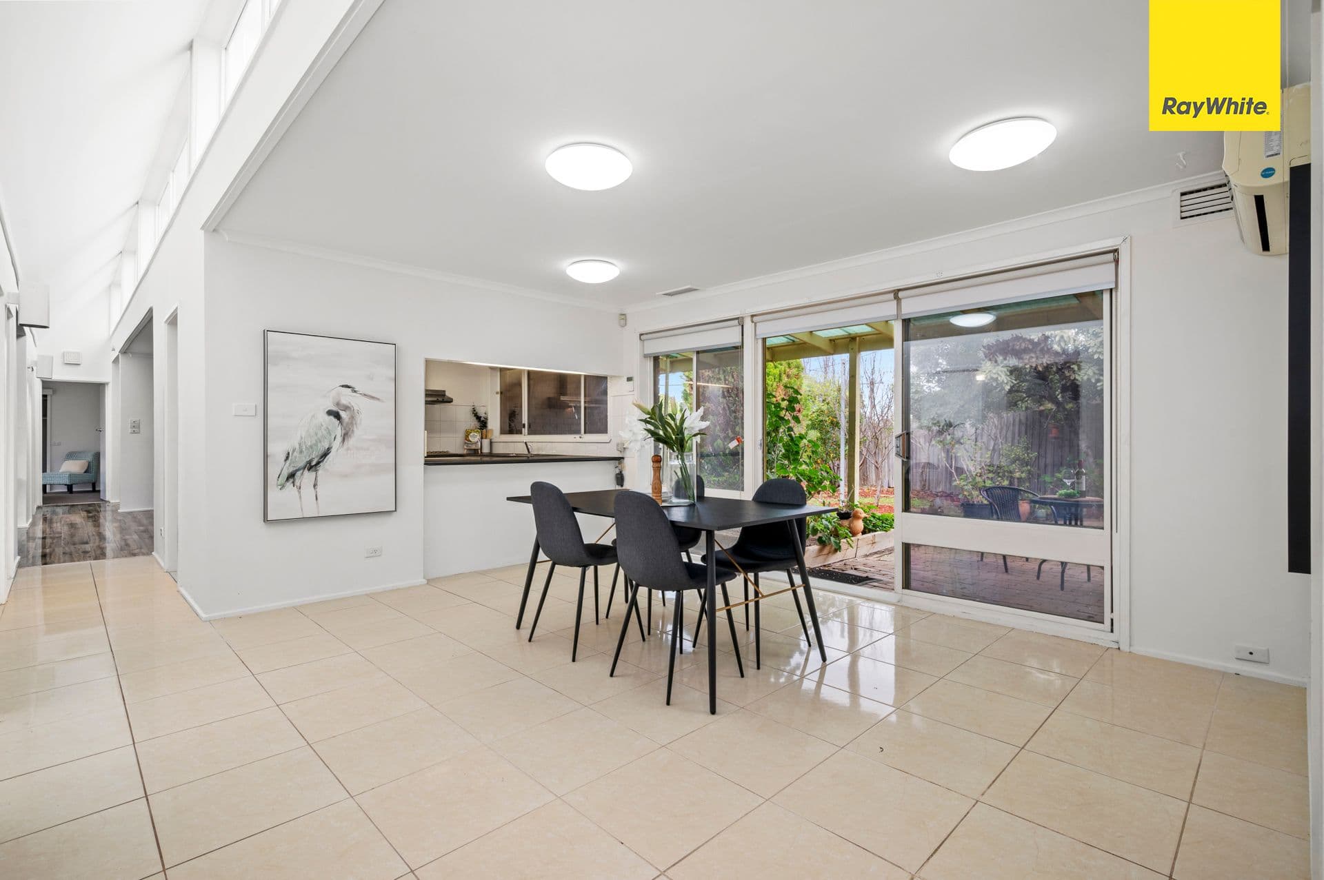 39 Vista Drive, Melton VIC 3337, Melton - Thumbnail 6