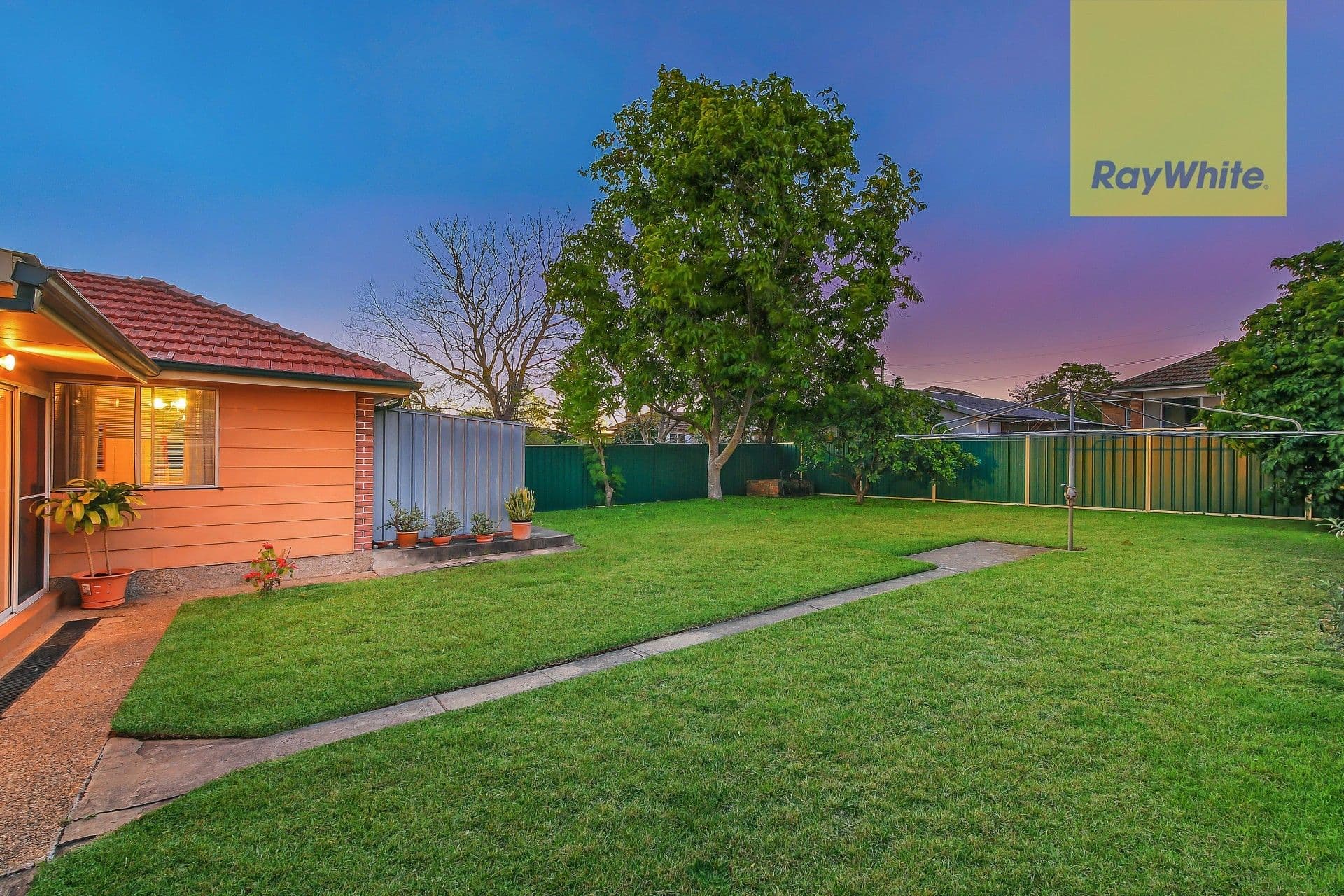 9 Naracoorte Drive, Caroline Springs - Thumbnail 2