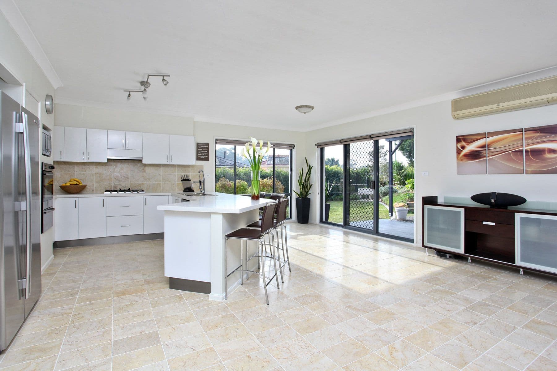29 Carnival Way, Beaumont Hills NSW 2155, Beaumont Hills - Thumbnail 2
