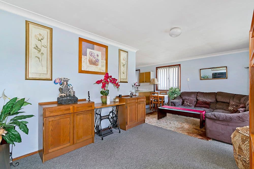 22 Shamrock Drive, BERKELEY VALE NSW 2261, Berkeley Vale - Thumbnail 2