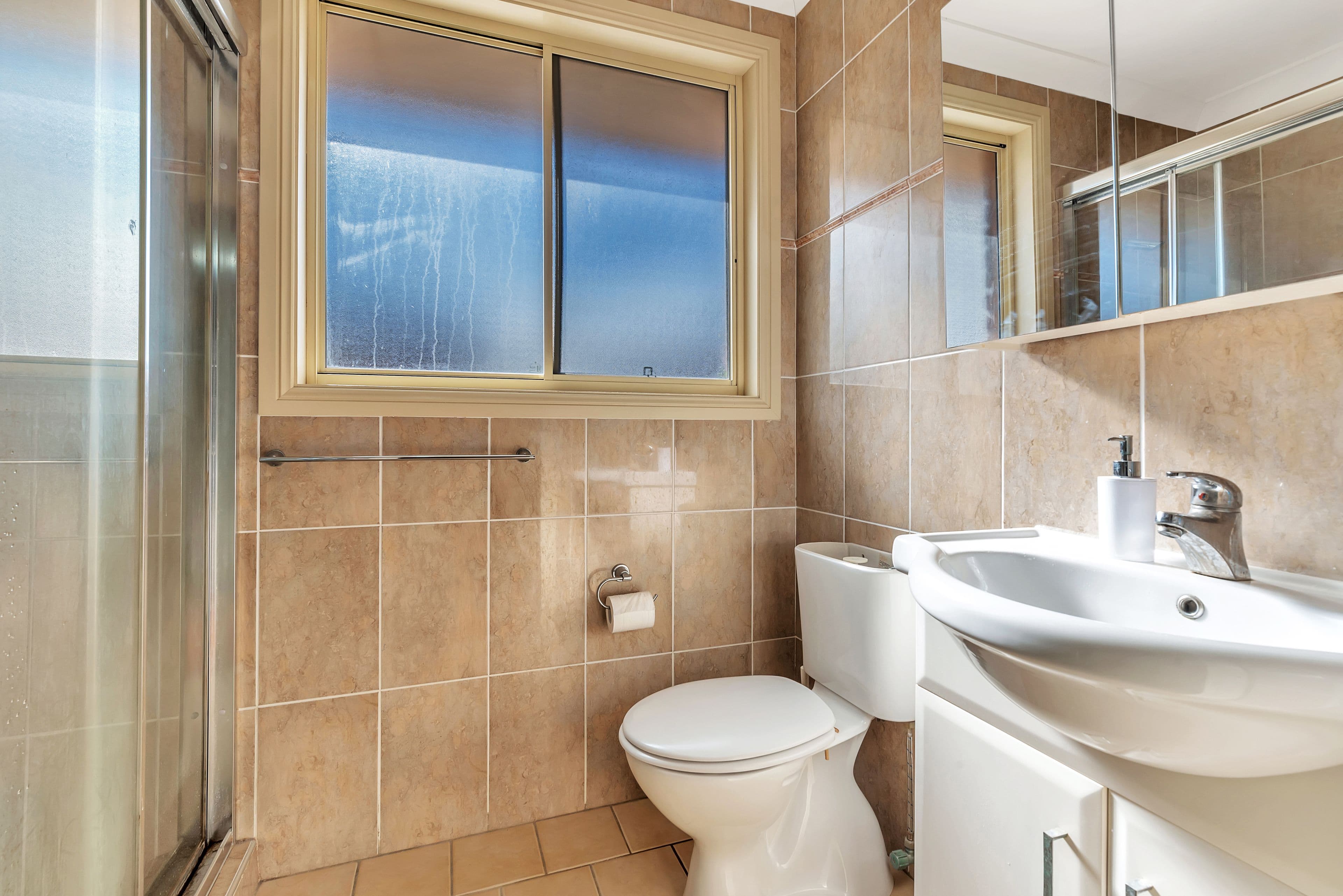 2 Swansea Place, West Hoxton - Thumbnail 8