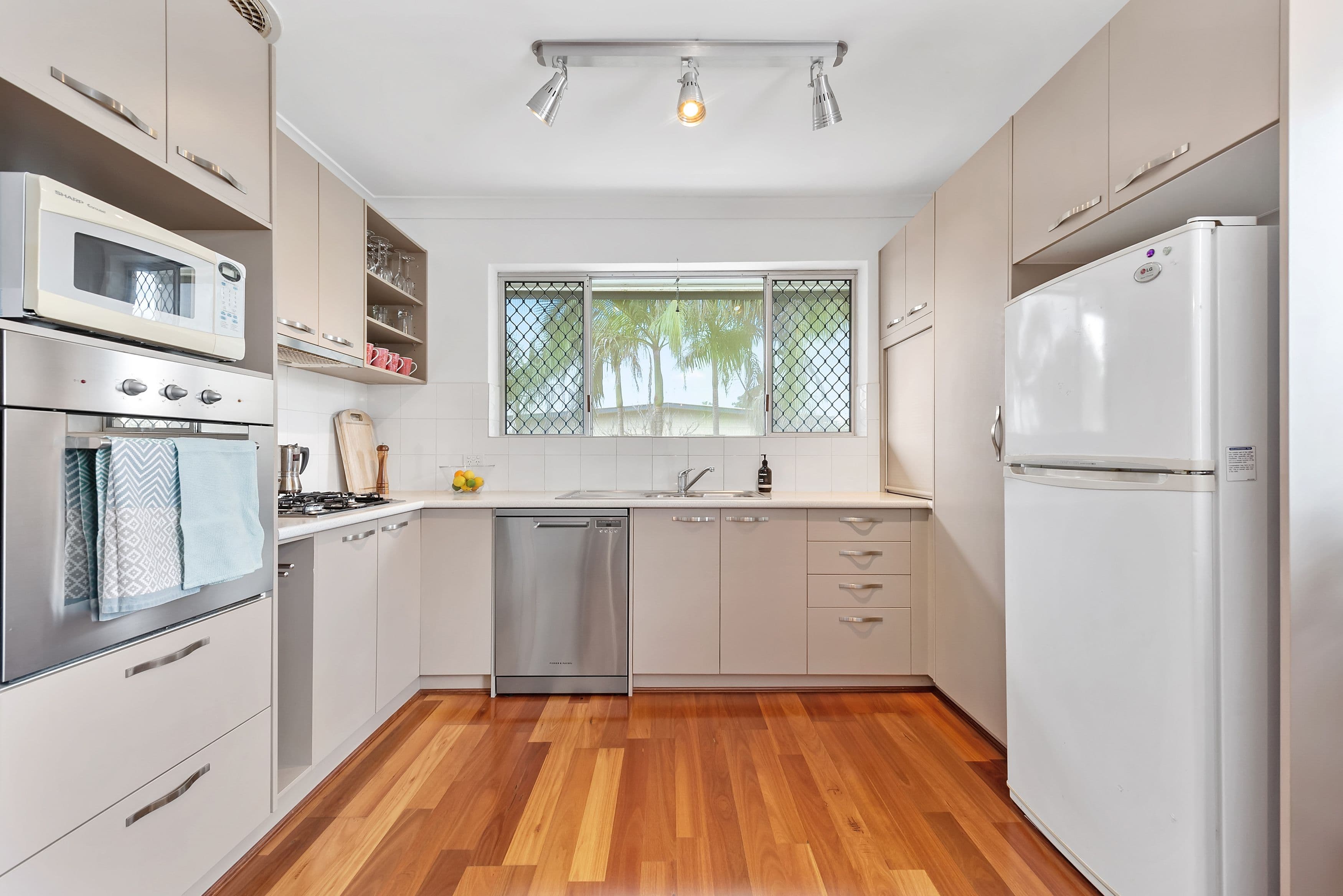 72 Swinburne Street, Lutwyche QLD 4030, Lutwyche - Thumbnail 3