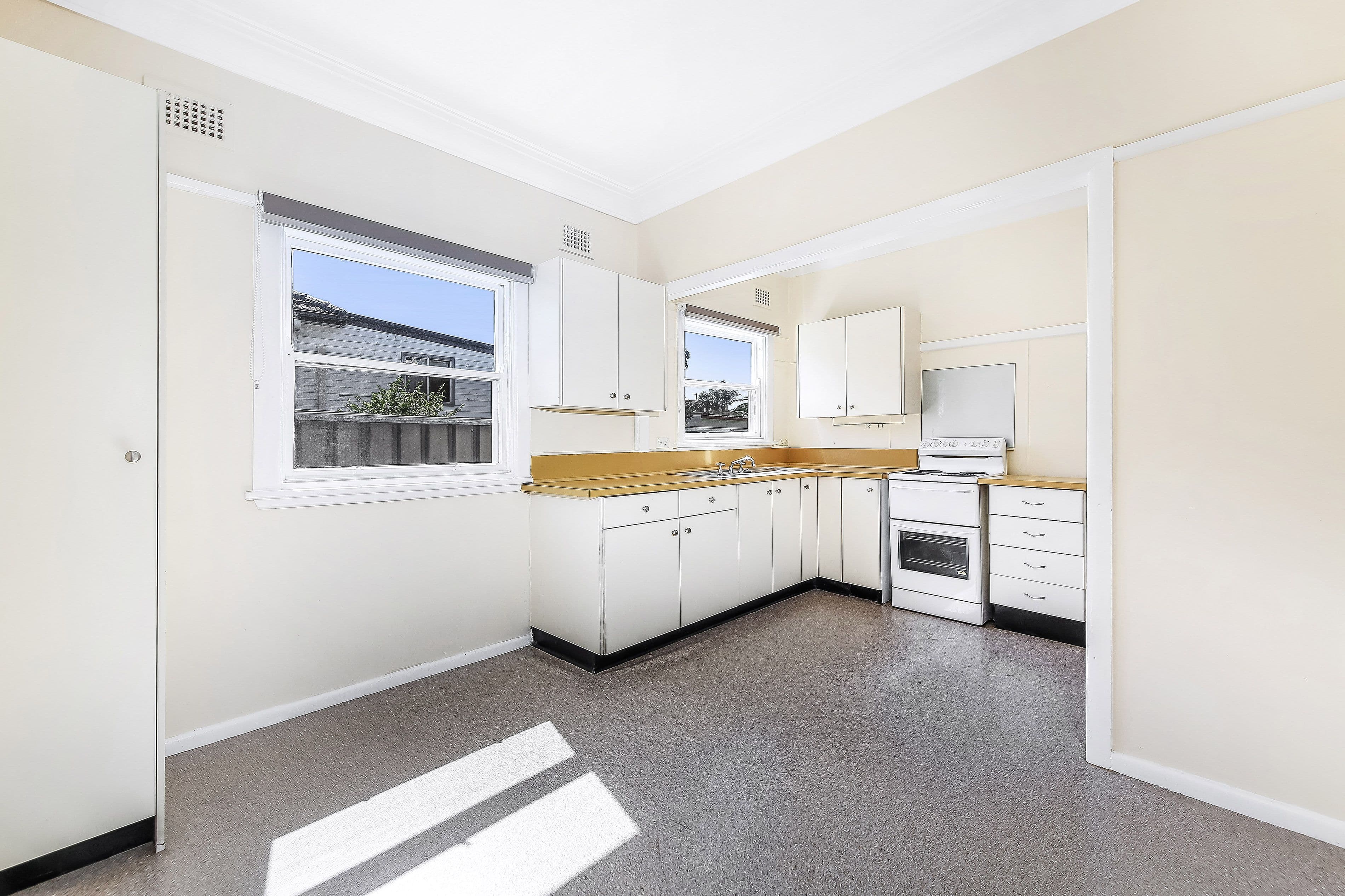 12 Bowden Boulevard, Yagoona - Thumbnail 2