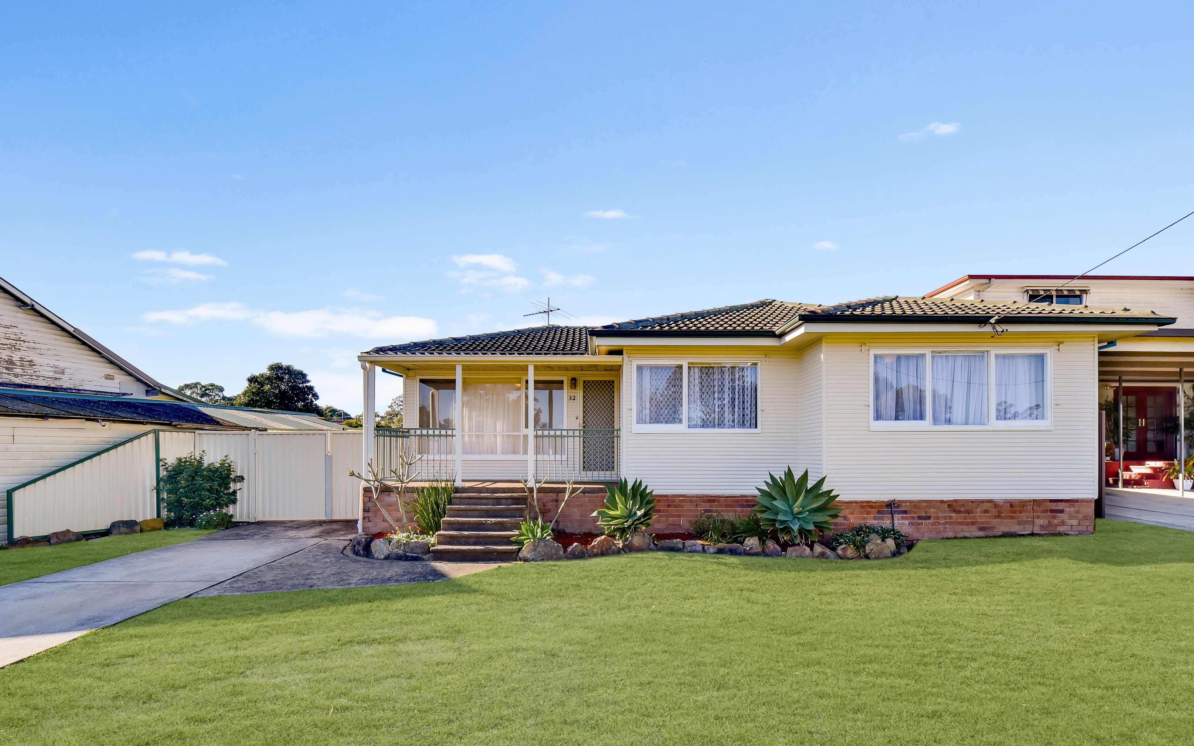 32 Waminda Avenue, Campbelltown NSW 2560, Campbelltown - Image 1