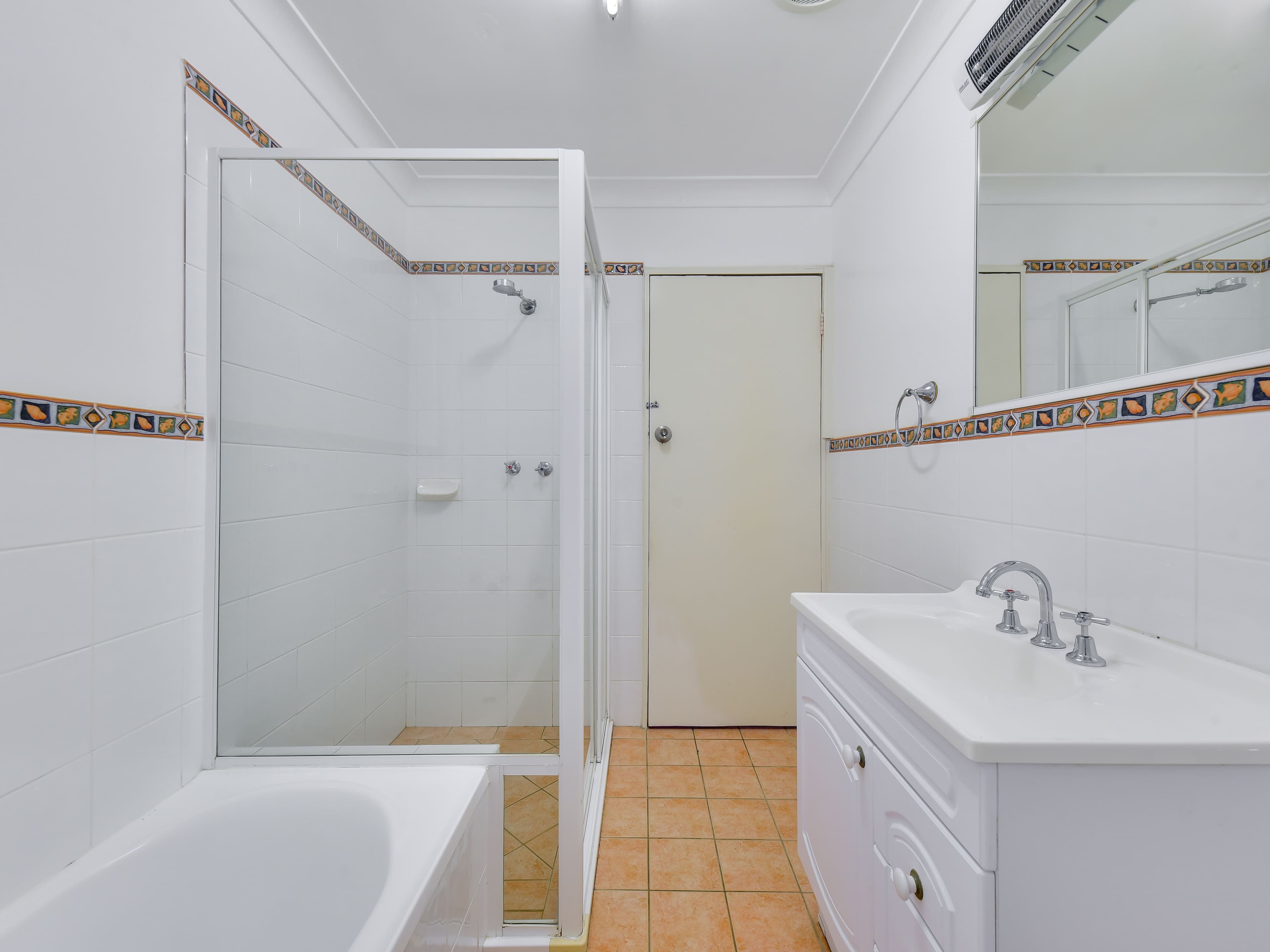 32 Waminda Avenue, Campbelltown NSW 2560, Campbelltown - Thumbnail 8