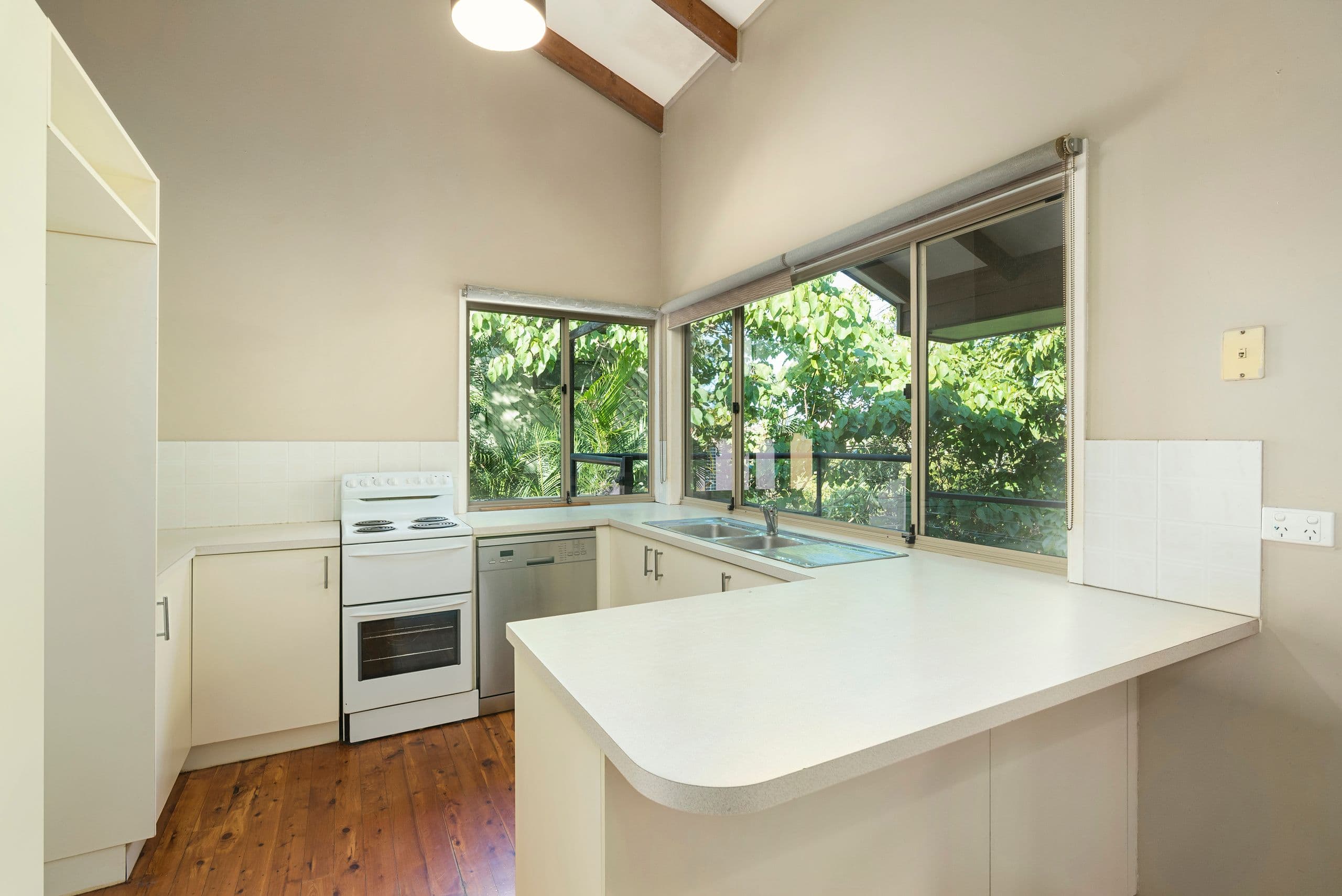 28 Bob Barnard Drive, Tugun QLD 4224, Tugun - Thumbnail 5