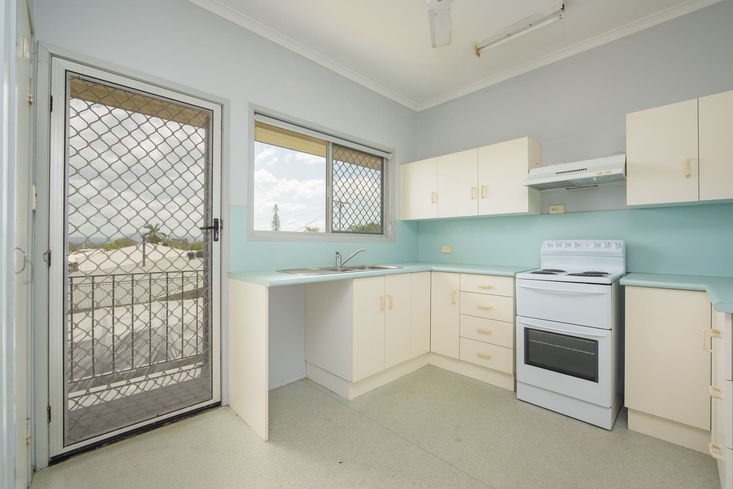 2 Fletcher Street, West Gladstone QLD 4680, West Gladstone - Thumbnail 8