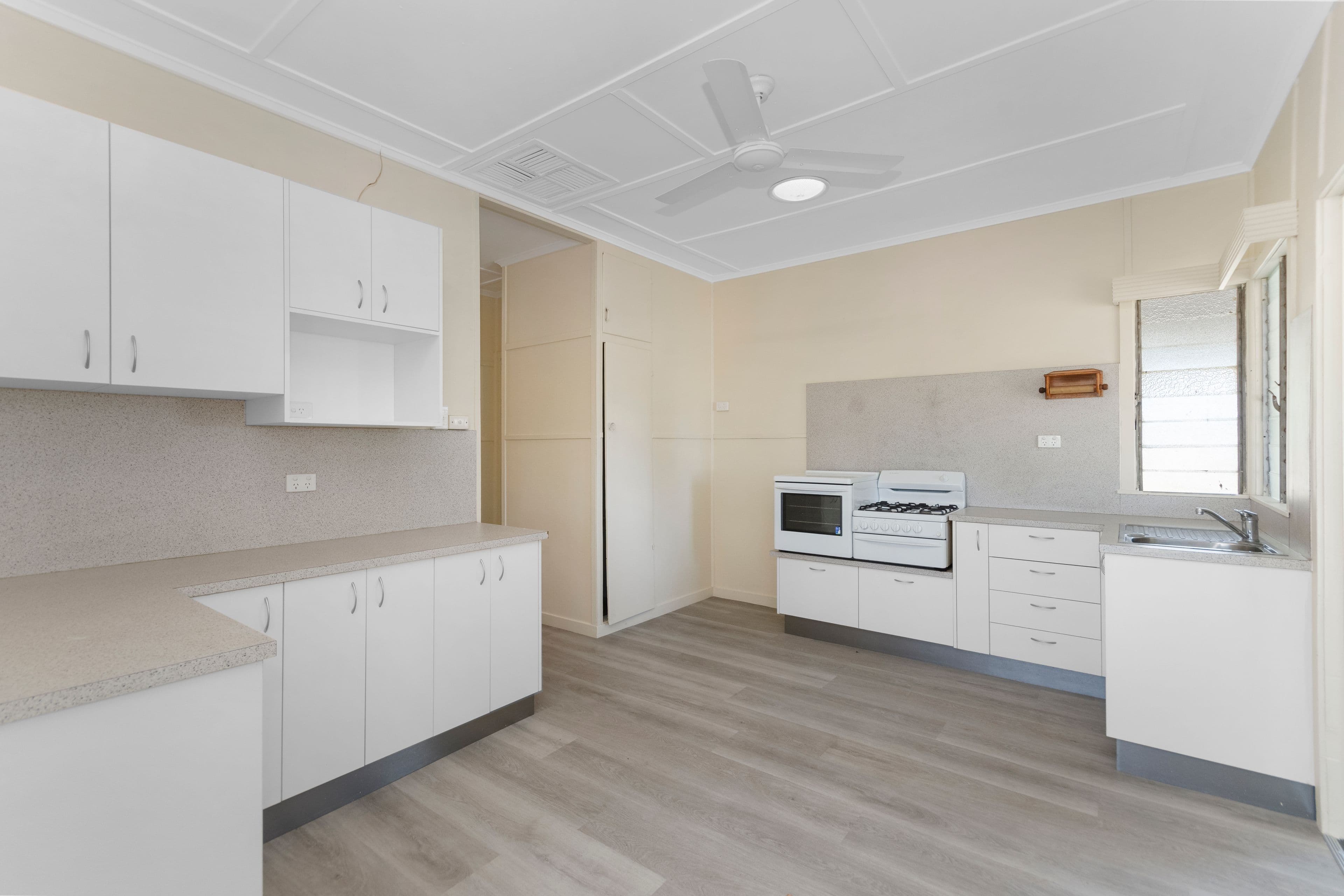72 Hackett Terrace, Richmond Hill QLD 4820, Richmond Hill - Thumbnail 5