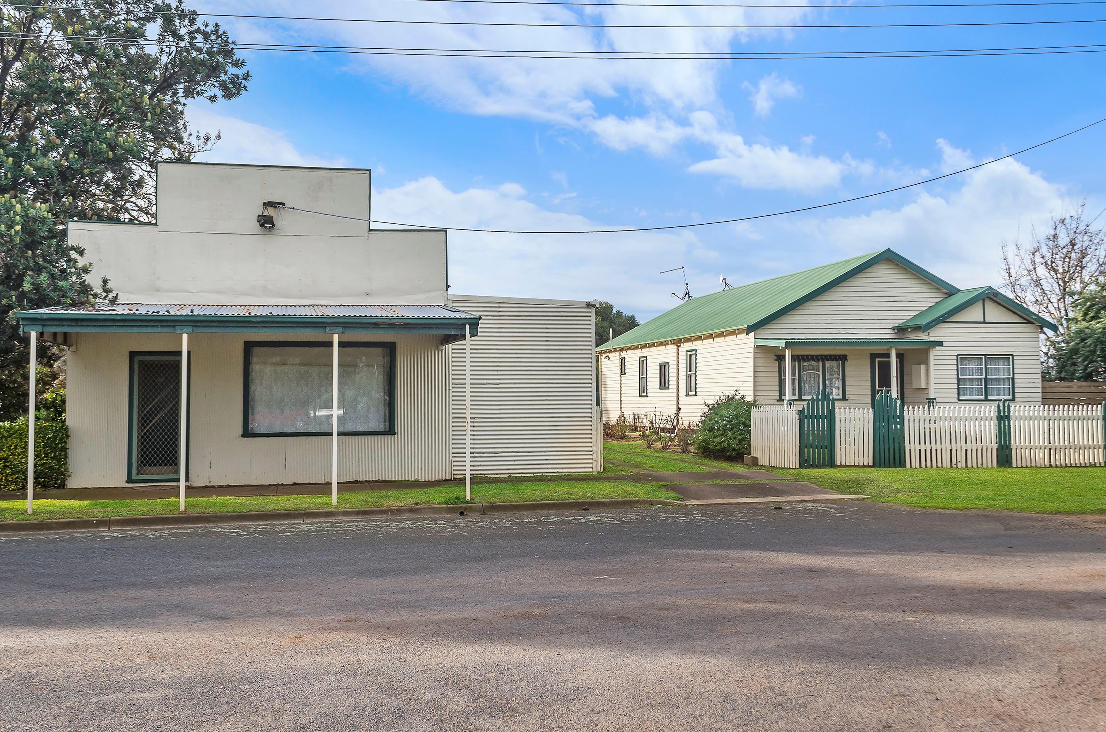 23 Terang-Mortlake Road, Noorat VIC 3265, Noorat - Thumbnail 2