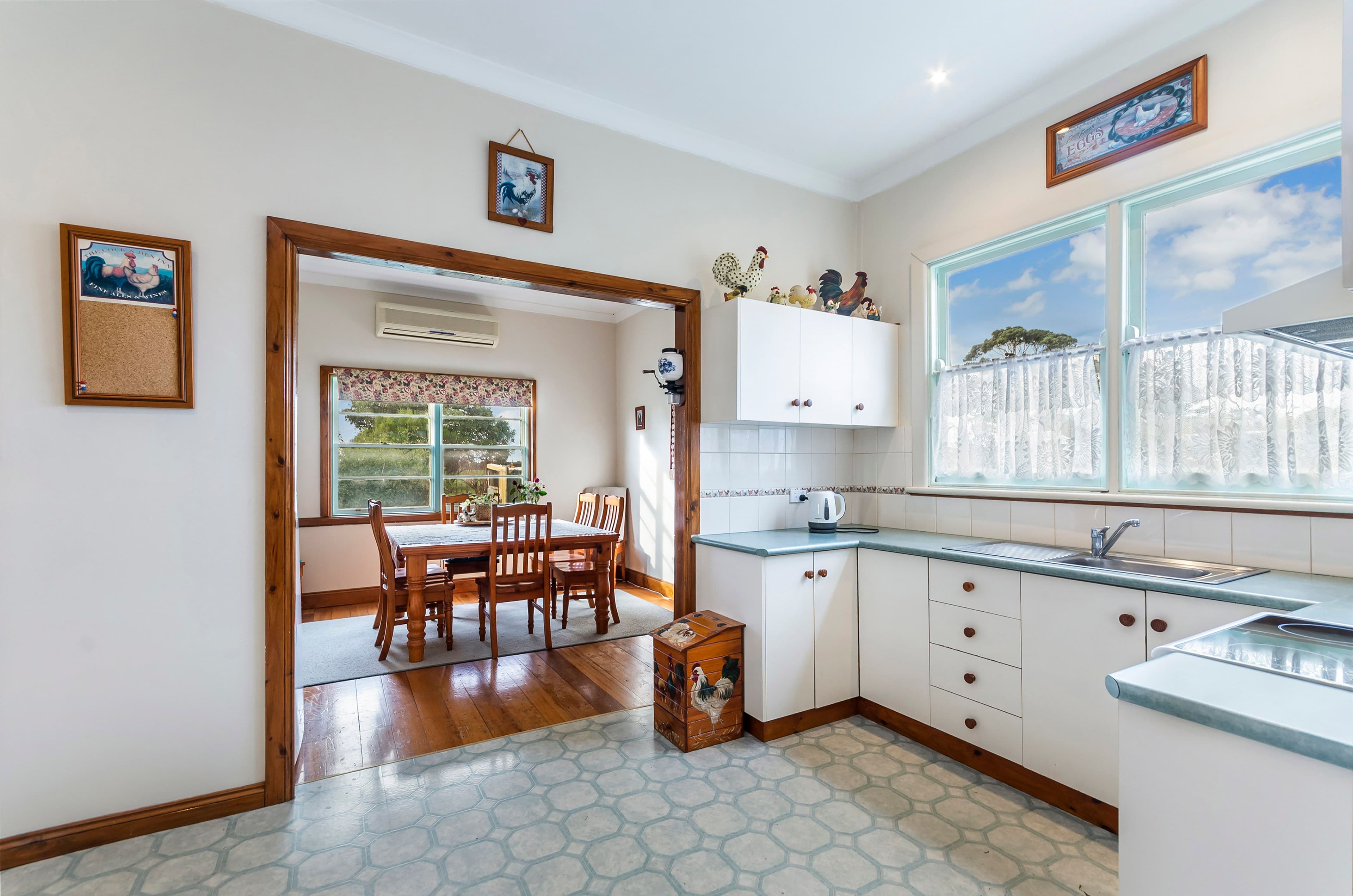 23 Terang-Mortlake Road, Noorat VIC 3265, Noorat - Thumbnail 5