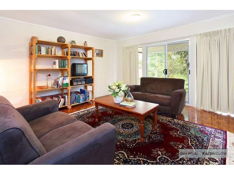 5 Lochiel Street, KENMORE QLD 4069, Kenmore - Thumbnail 2
