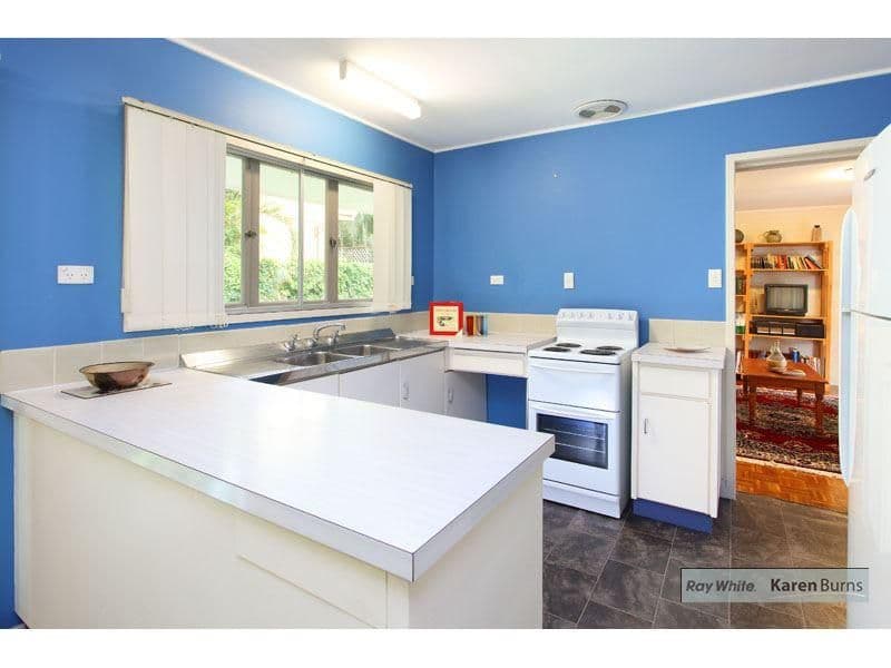 5 Lochiel Street, KENMORE QLD 4069, Kenmore - Thumbnail 5