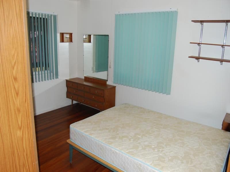 135  Spitfire Avenue, STRATHPINE QLD 4500, Strathpine - Thumbnail 6