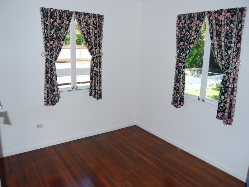 135  Spitfire Avenue, STRATHPINE QLD 4500, Strathpine - Thumbnail 8