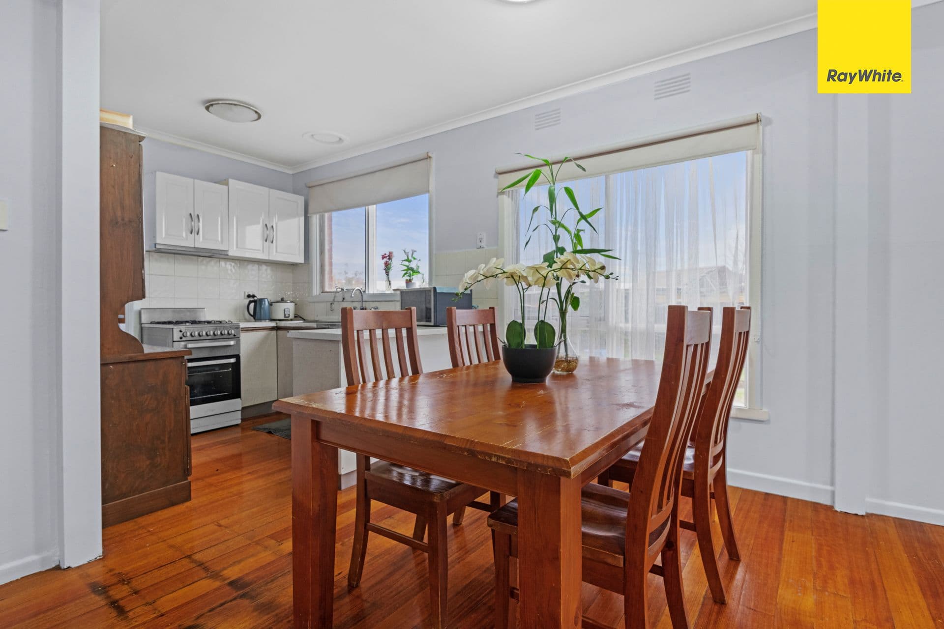 10 Elizabeth Street, Melton South VIC 3338, Melton South - Thumbnail 4