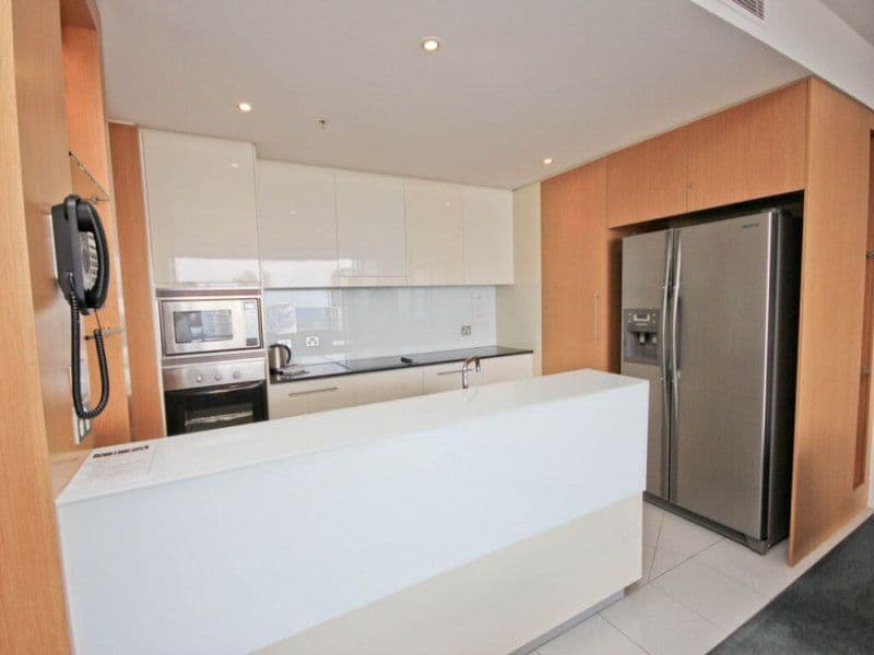 1302 Albert Avenue, Broadbeach QLD 4218, Broadbeach - Thumbnail 8