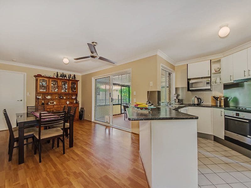 12 Rosedale Place, HELENSVALE QLD 4212, Helensvale - Thumbnail 5