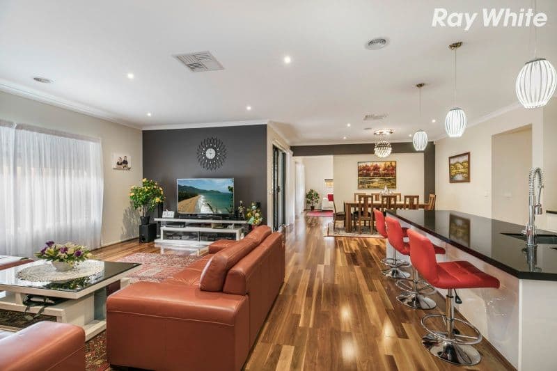 21 Lisa Avenue, Pakenham VIC 3810, Pakenham - Thumbnail 4