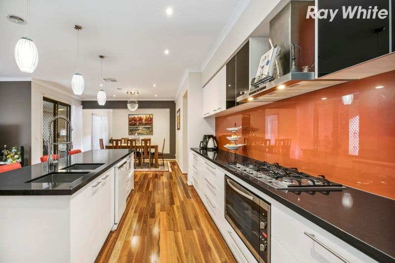 21 Lisa Avenue, Pakenham VIC 3810, Pakenham - Thumbnail 5