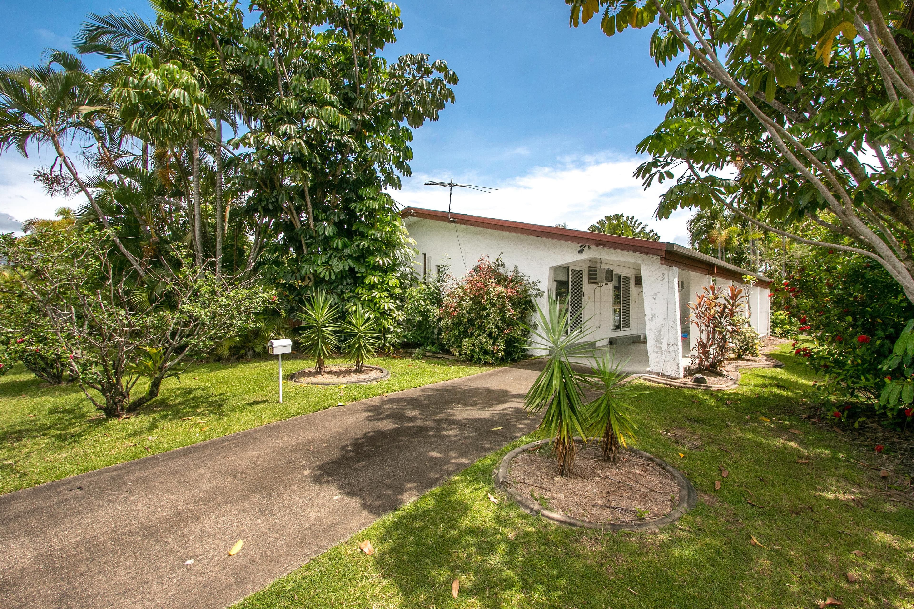 16 Cayley Street, Trinity Beach QLD 4879, Trinity Beach - Image 1