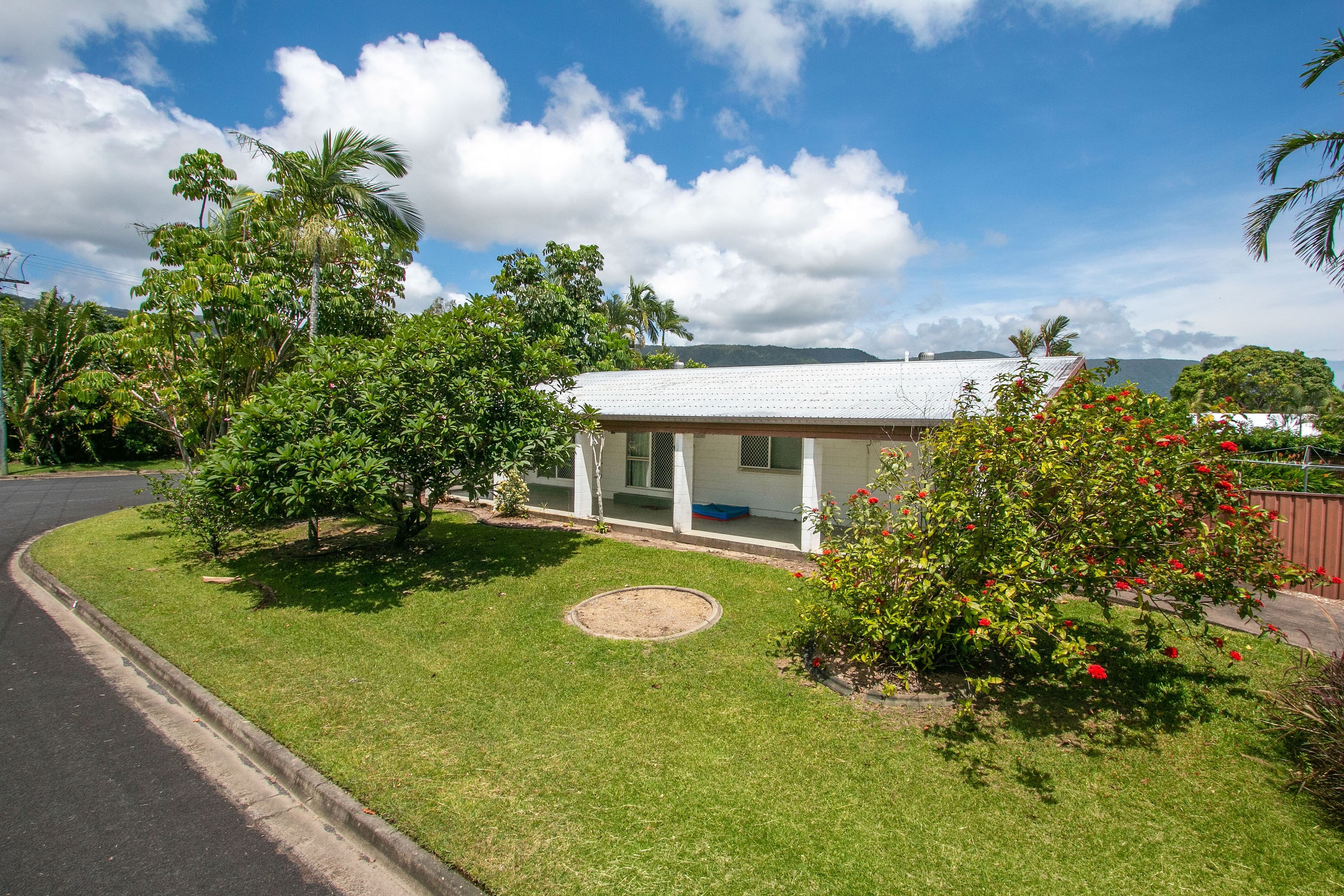 16 Cayley Street, Trinity Beach QLD 4879, Trinity Beach - Thumbnail 2