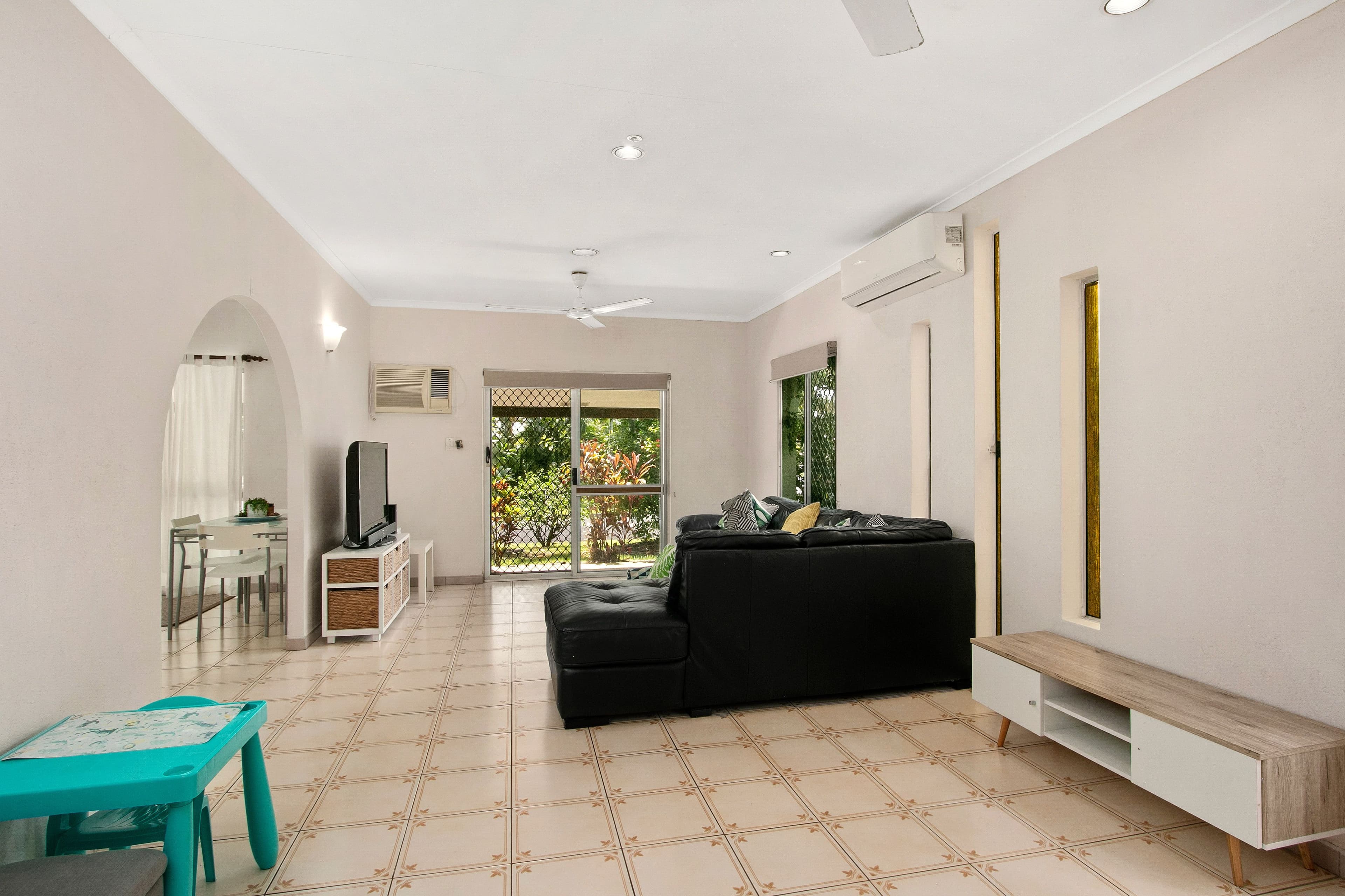 16 Cayley Street, Trinity Beach QLD 4879, Trinity Beach - Thumbnail 5