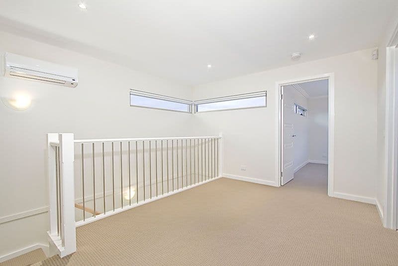 32 Prince Charles Street, CLAYTON VIC 3168, Clayton - Thumbnail 8