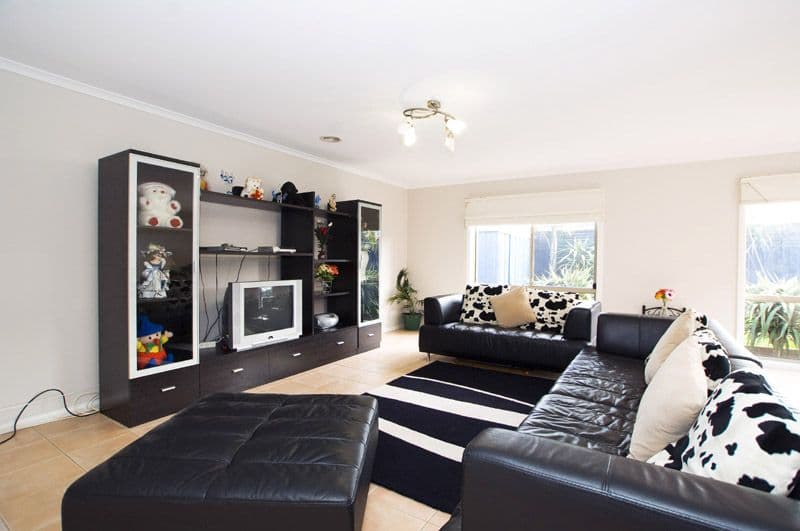 33 Rolain Avenue, SOUTH MORANG VIC 3752, South Morang - Thumbnail 3