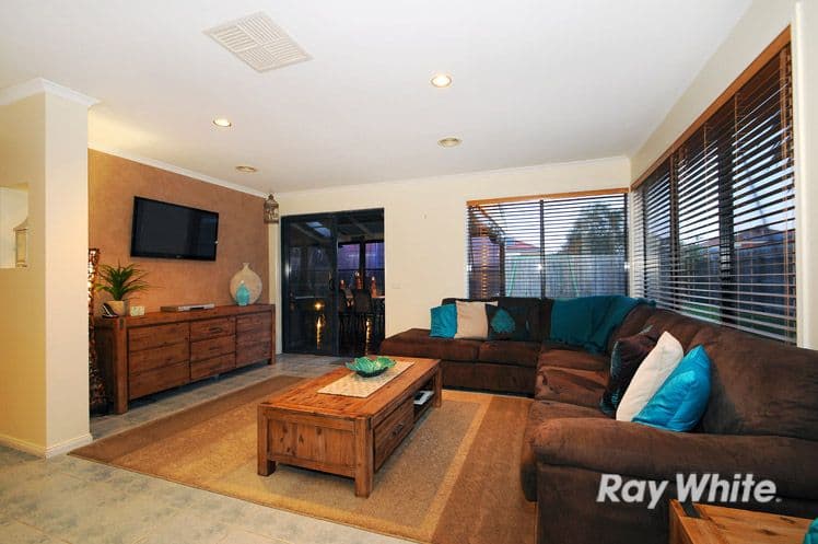 31 Silver Creek Drive, LYNBROOK VIC 3975, Lynbrook - Thumbnail 4