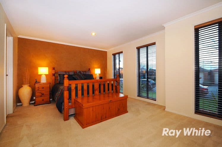 31 Silver Creek Drive, LYNBROOK VIC 3975, Lynbrook - Thumbnail 5