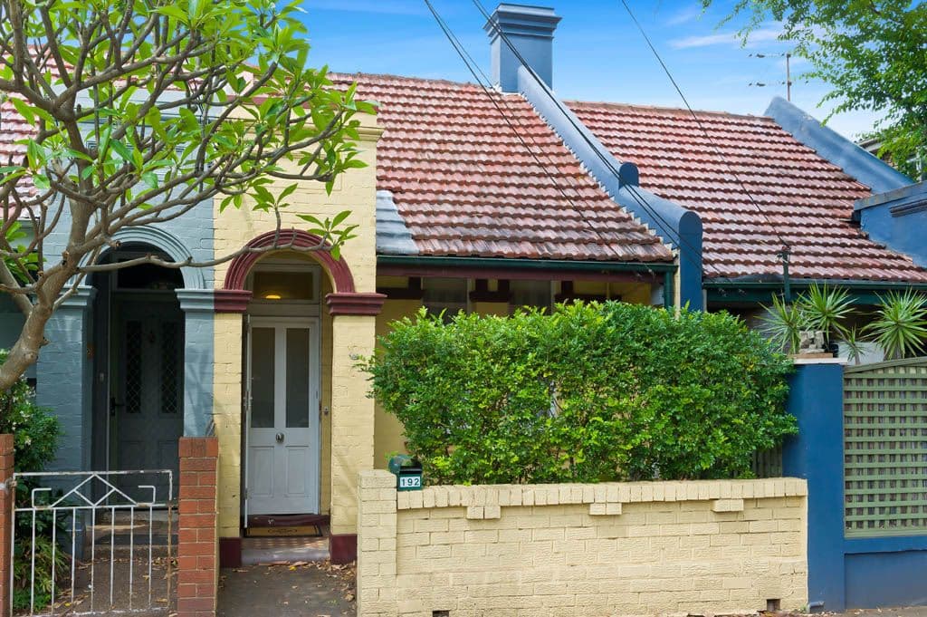 192 Edgeware Road, Newtown - Image 1
