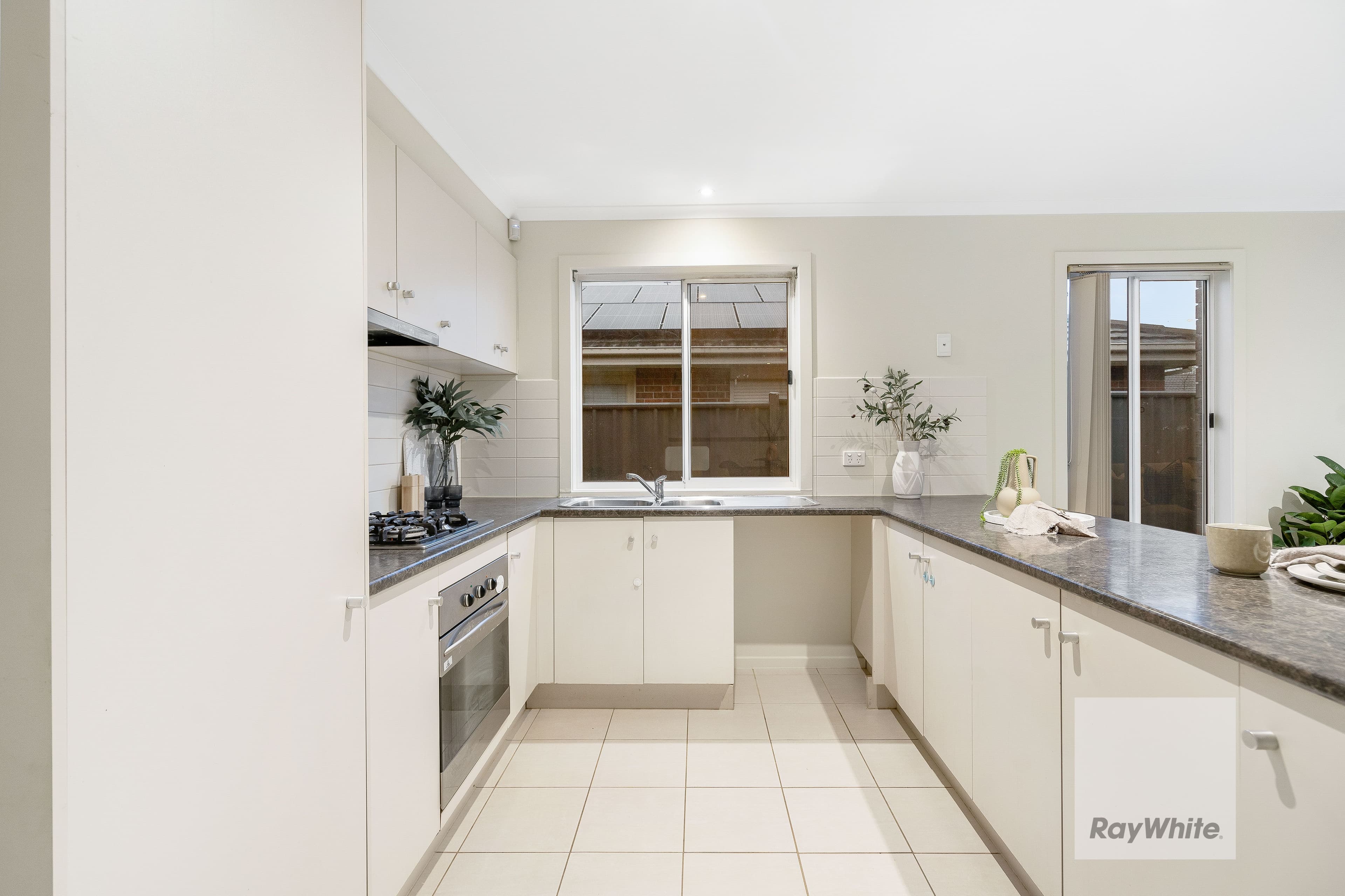 92 Hatchlands Drive, Deer Park VIC 3023, Deer Park - Thumbnail 3