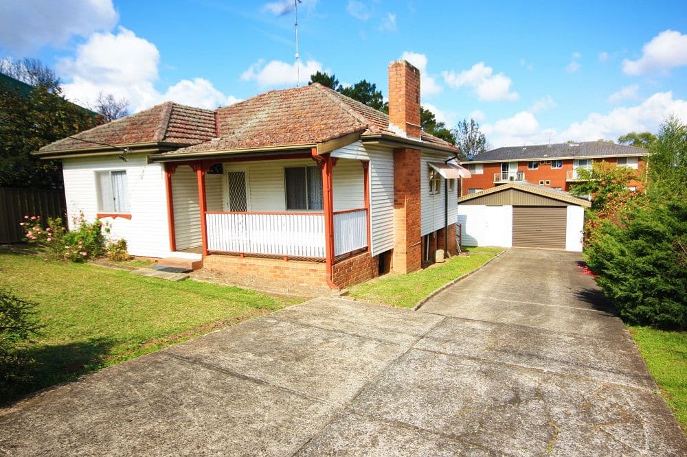 9 Sturt Street, CAMPBELLTOWN NSW 2560, Campbelltown - Image 1