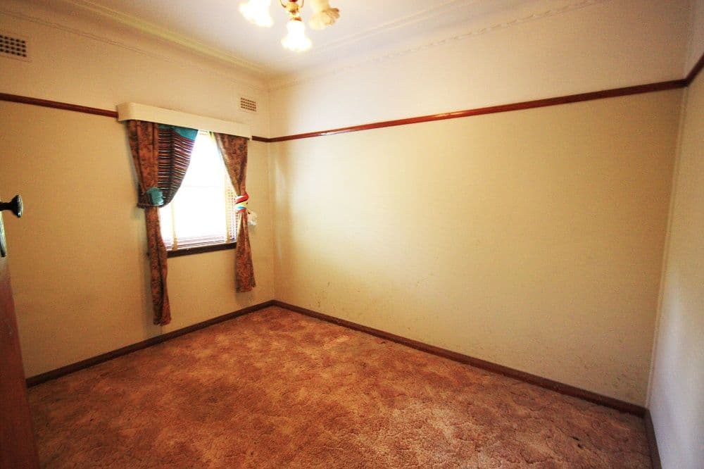 9 Sturt Street, CAMPBELLTOWN NSW 2560, Campbelltown - Thumbnail 5