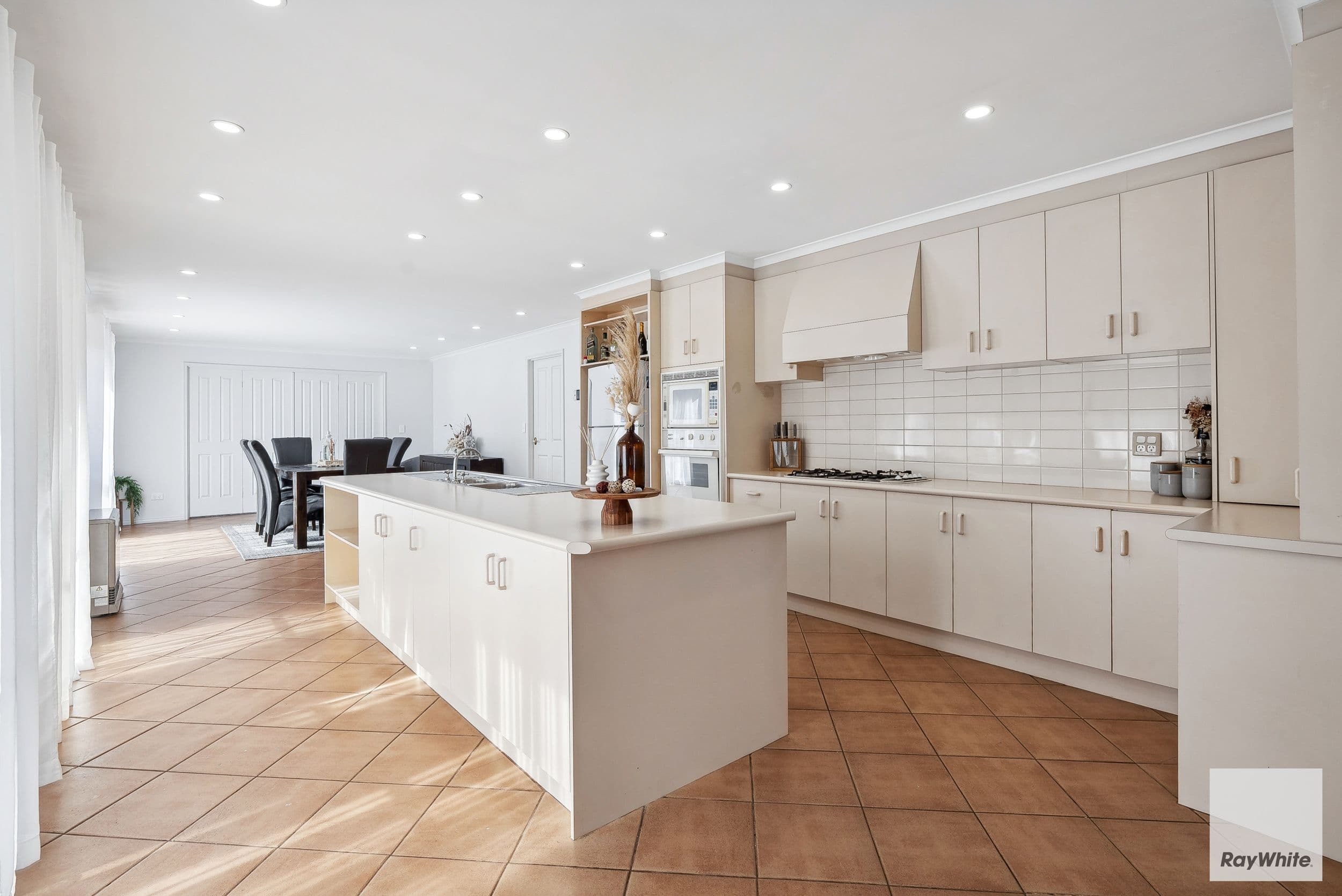 24 Albert Road, Sydenham VIC 3037, Sydenham - Thumbnail 5