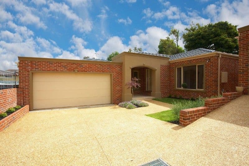 38 Oakern Street, MOUNT WAVERLEY VIC 3149, Mount Waverley - Image 1