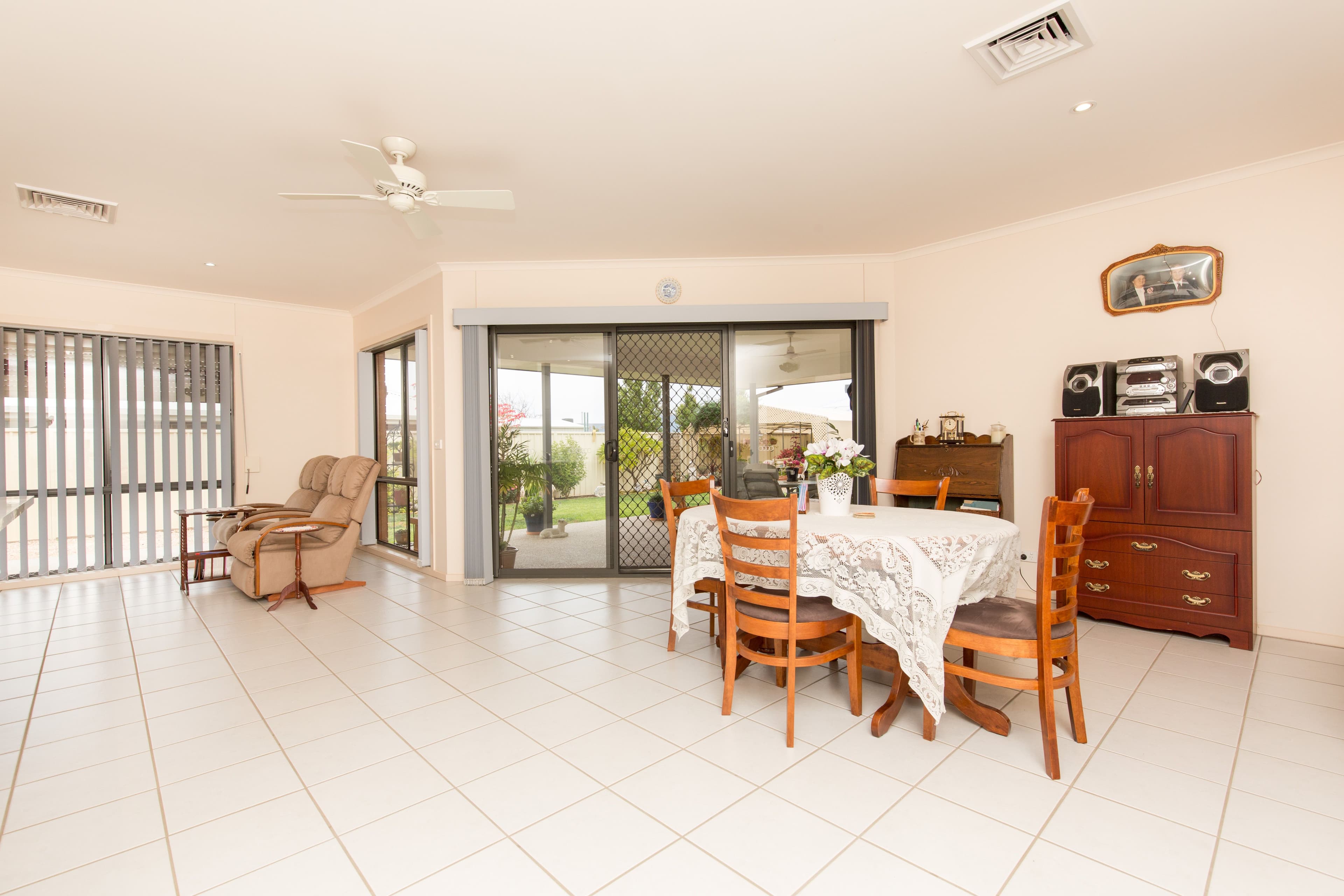 11 Brampton Way, Mildura VIC 3500, Mildura - Thumbnail 2