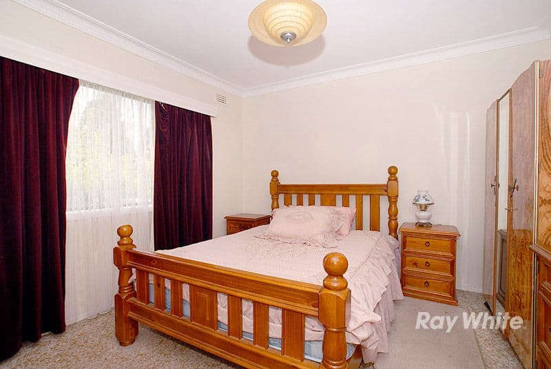 14 Comber Street, NOBLE PARK VIC 3174, Noble Park - Thumbnail 6