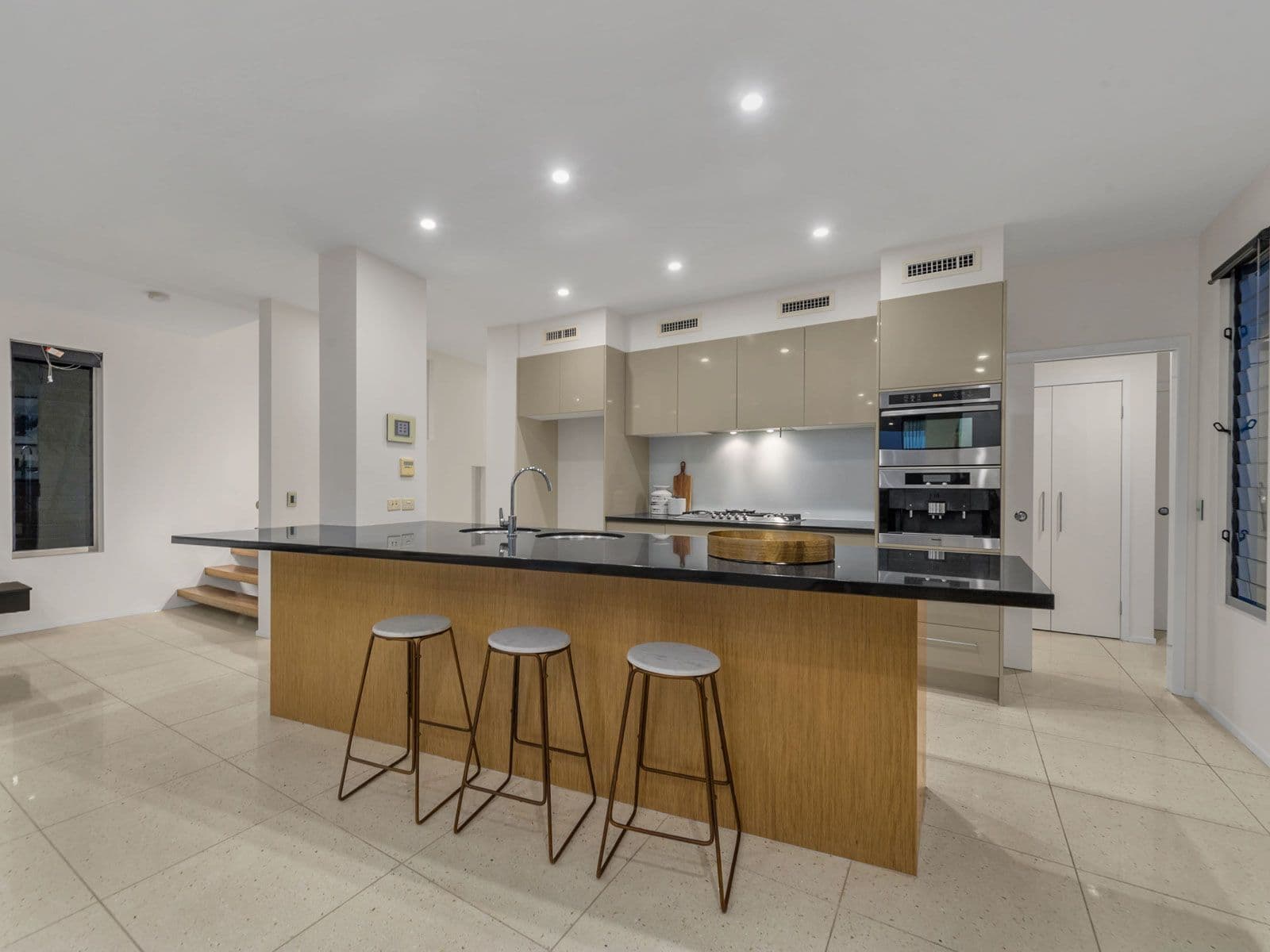 174 Hargreaves Avenue, Chelmer QLD 4068, Chelmer - Thumbnail 6