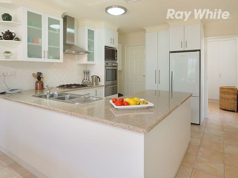 8 Montclair Avenue, WODONGA VIC 3690, West Wodonga - Thumbnail 2