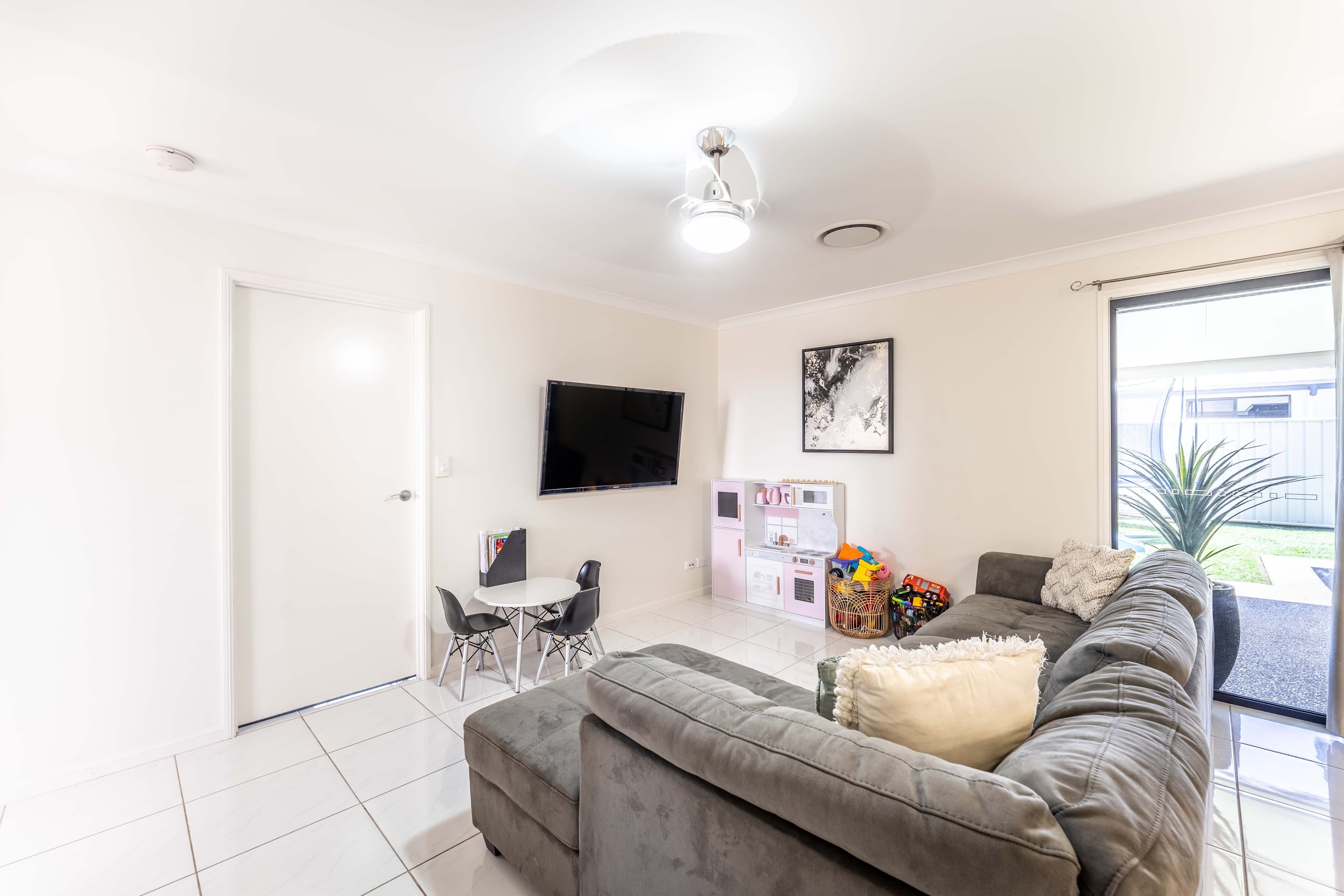 36 Kassidy Drive, Emerald QLD 4720, Emerald - Thumbnail 5