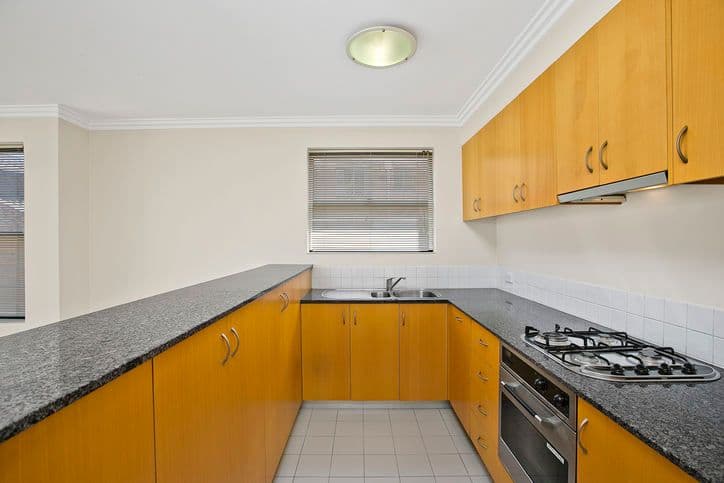 236 Pacific Highway, CROWS NEST NSW 2065, Crows Nest - Thumbnail 3