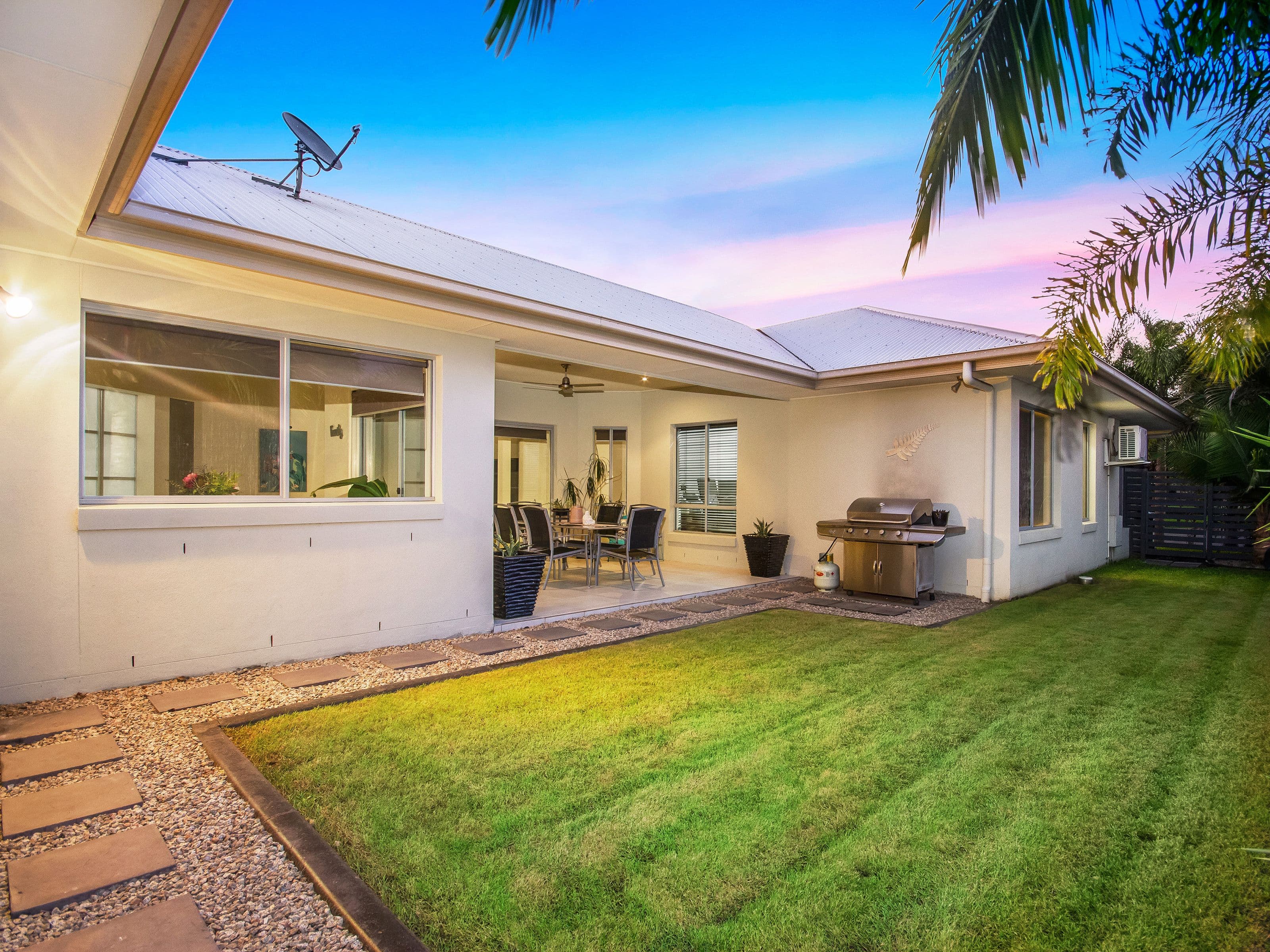 10 Saddlers Lane, Maudsland QLD 4210, Maudsland - Image 1