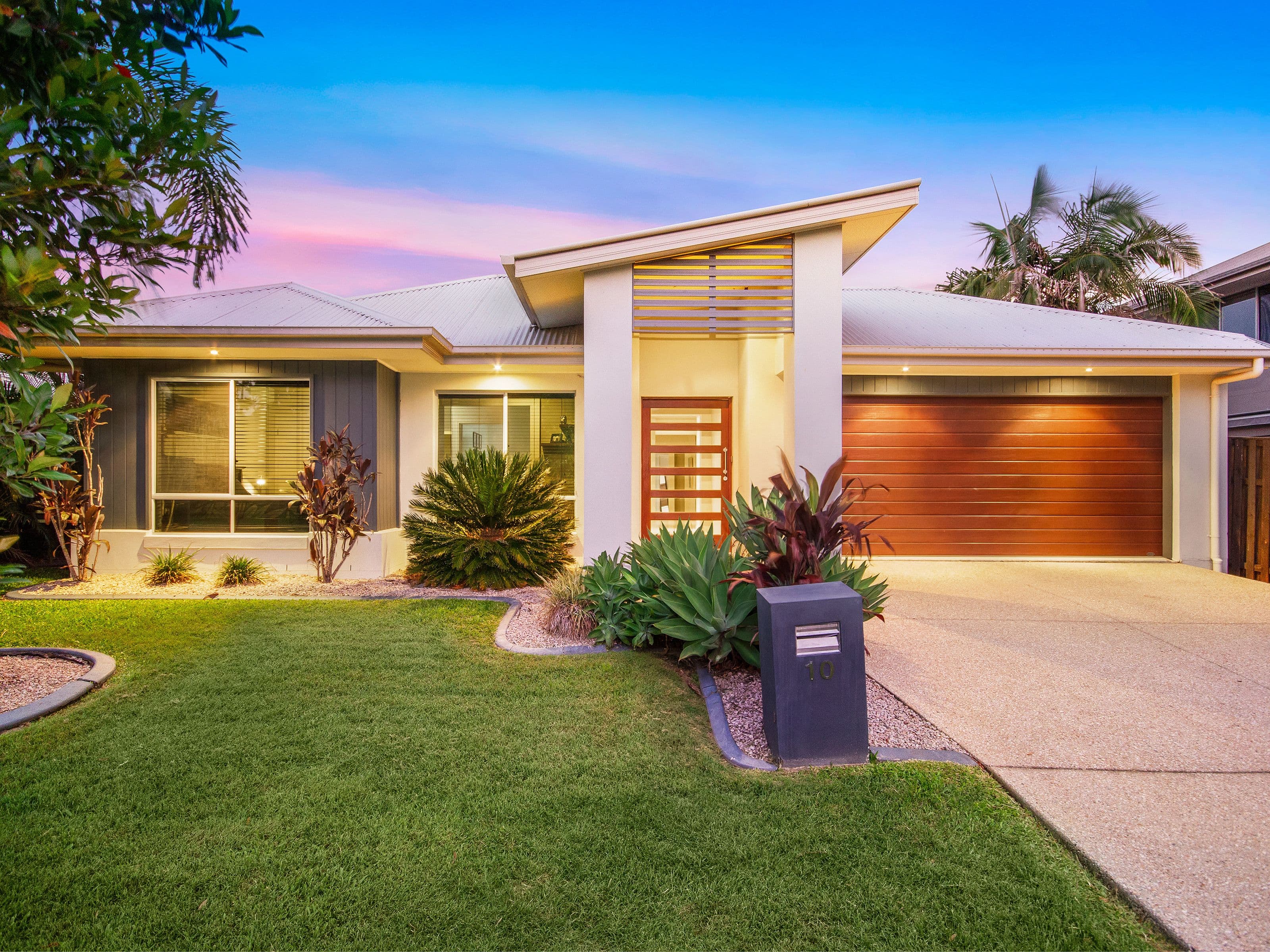 10 Saddlers Lane, Maudsland QLD 4210, Maudsland - Thumbnail 2